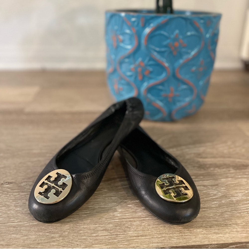 Tory Burch Reva Leather Ballet Slippers | Black & Gold (10.5 M / Women’s)